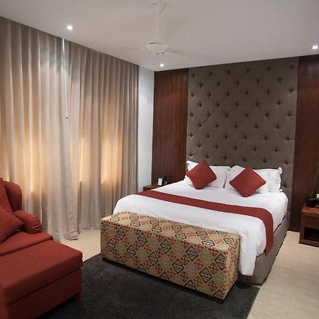 Lakshmi Luxury Villas, Walk To The Beach And Seminyak Shopping Dış mekan fotoğraf