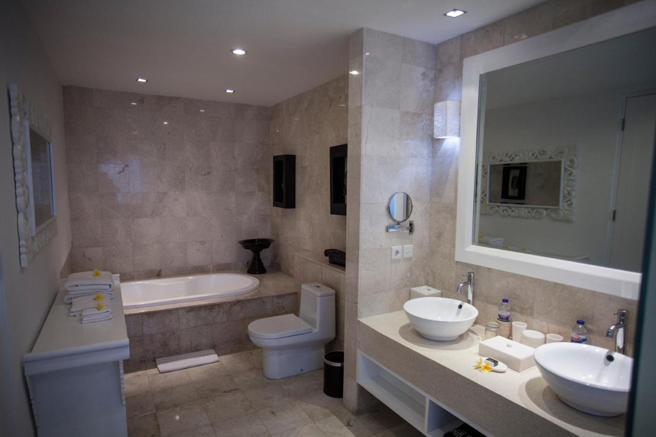 Lakshmi Luxury Villas, Walk To The Beach And Seminyak Shopping Dış mekan fotoğraf